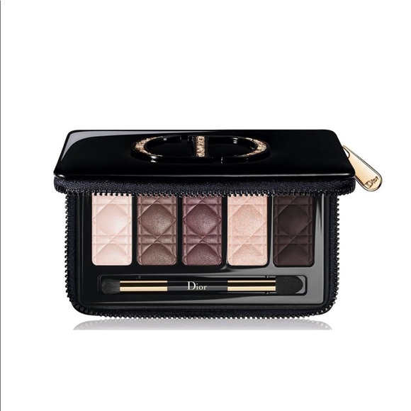 ✨HOST PICK!✨ 🎄🎁Dior Colour Design Holiday Eye Palette, Glow & Smoky. BNIB HTF - Picture 2 of 3